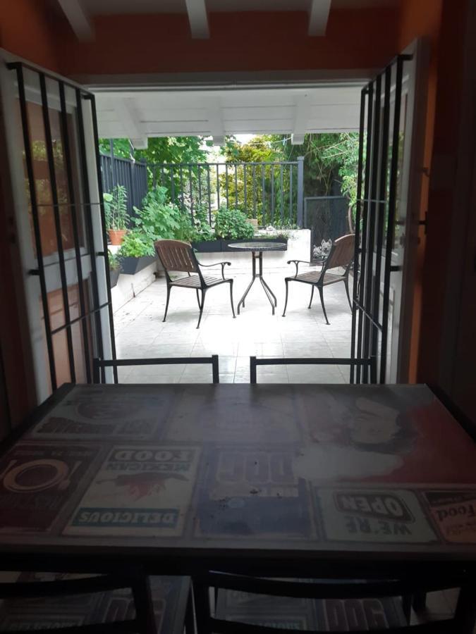 Casa Franca - Bed And Breakfast En San Isidro - Habitaciones - Piscina Eksteriør billede